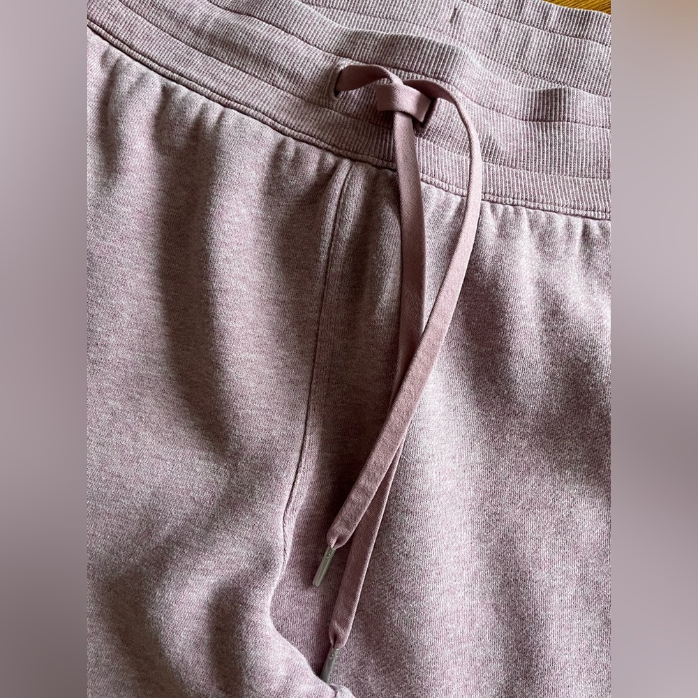 Lululemon Scuba Joggers Heathered Violet Verbena Size 16 - Picture 4 of 7